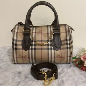 ❌ SOLD ❌ 💯 Authentic Burberry Boston